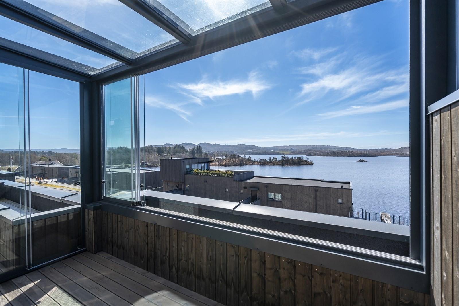 Herlig terrasse m/ innglasset areal på 9 kvm Galleribilde