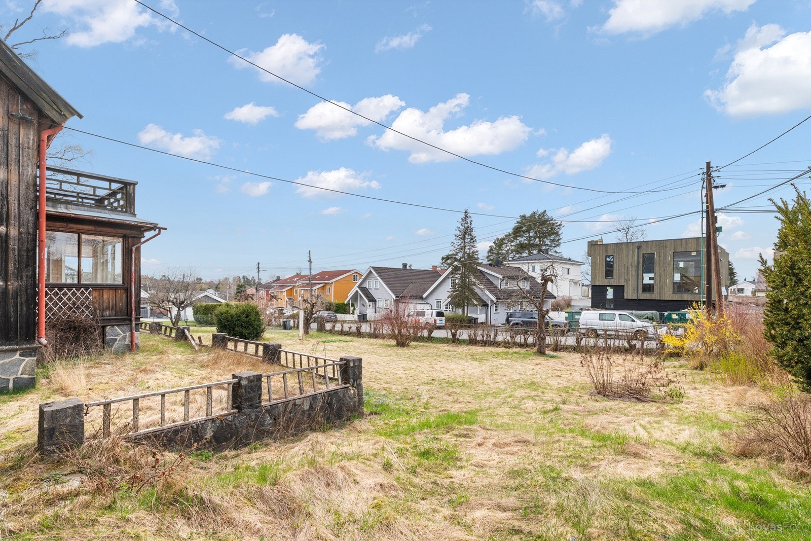 Eiendommen ligger sentralt på Nordstrand, et populært og barnevennlig villaområde. Galleribilde