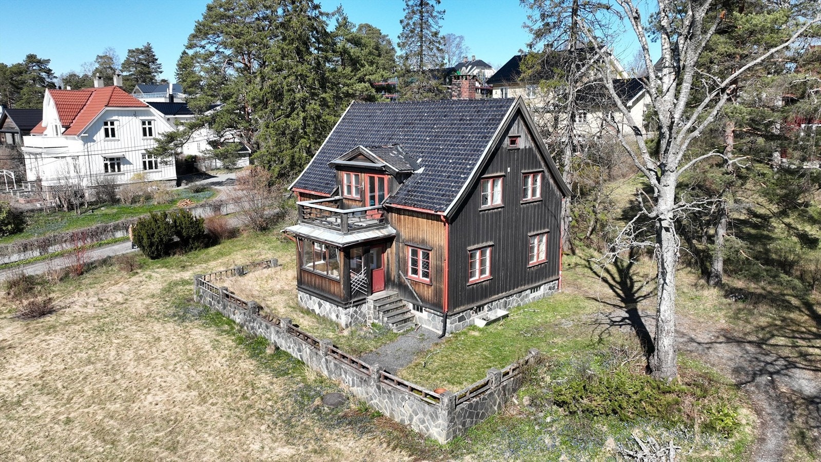 Høydefoto av eiendommen. Galleribilde