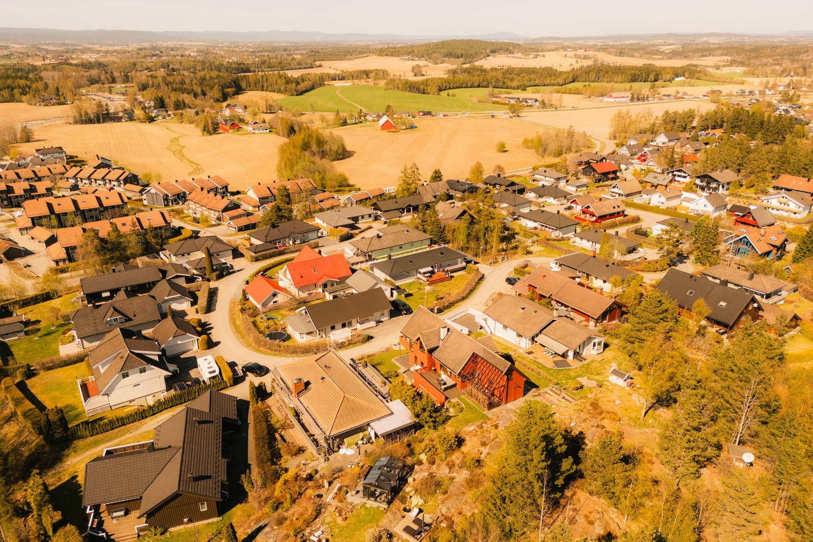 Dersom oppsatt visning ikke passer, ta kontakt med megler (tlf. 988 74 499) for privatvisning. Velkommen! Galleribilde