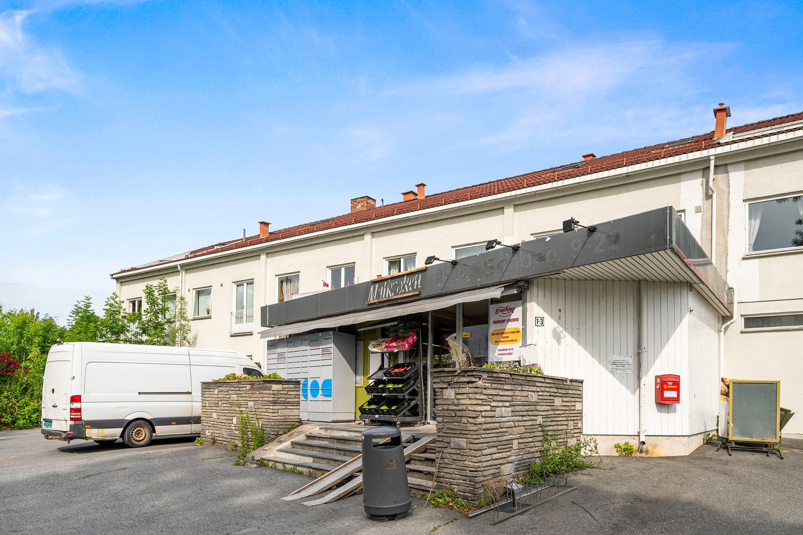 Snarkjøp Løkeberg - åpent alle dager. Galleribilde