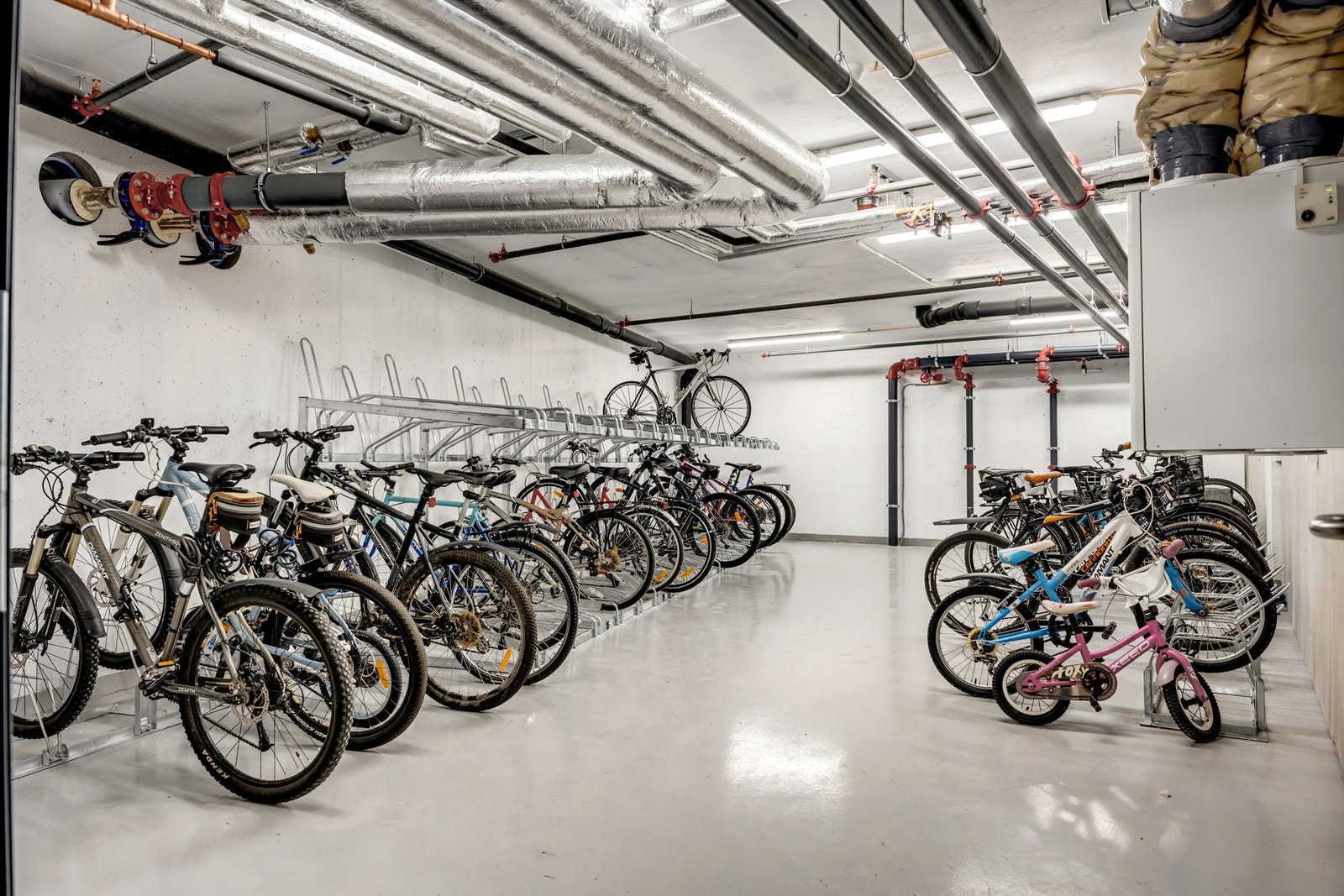 Det er også gode fellesareal i tillegg til egen bod på 10 kvadrat. Galleribilde