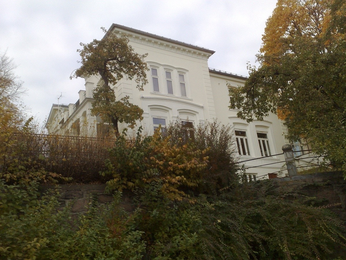 Huset sett fra Josefines gate Galleribilde