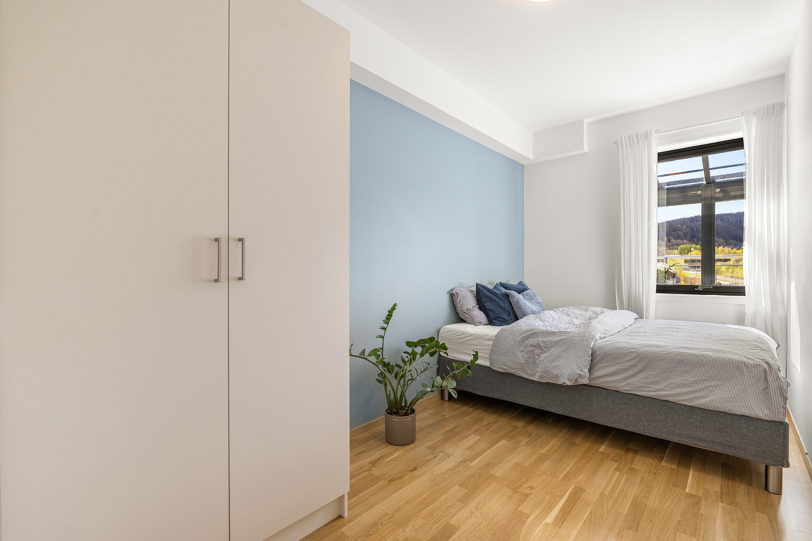 Soverom 2 er på 8,6m². Galleribilde