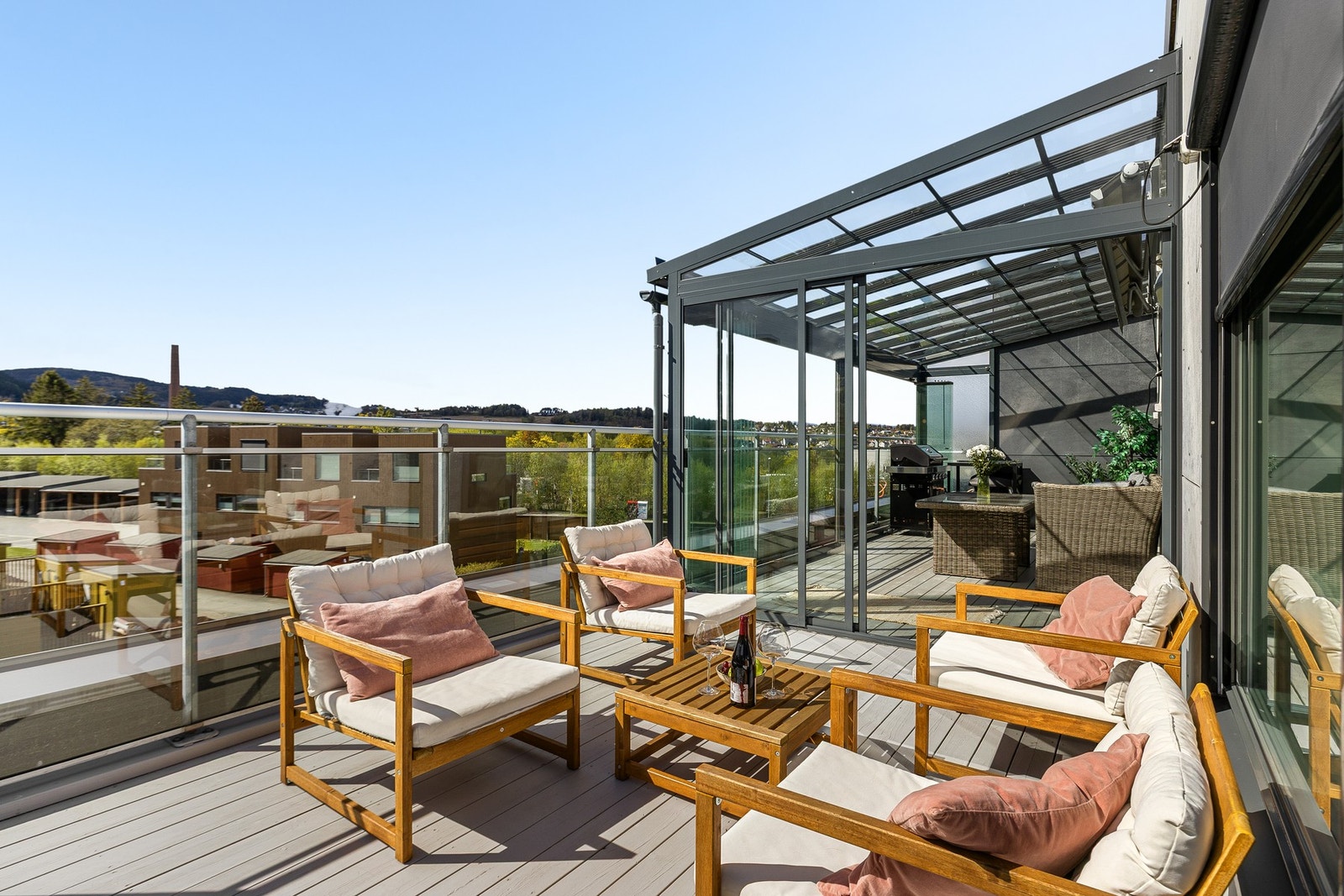 Nå har du muligheten til å sikre deg en svært flott 3-roms toppleilighet på vakre Ranheim! Galleribilde
