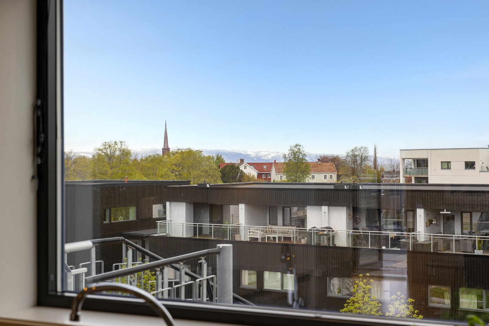 Utsiktsbilde fra kjøkkenet. Galleribilde