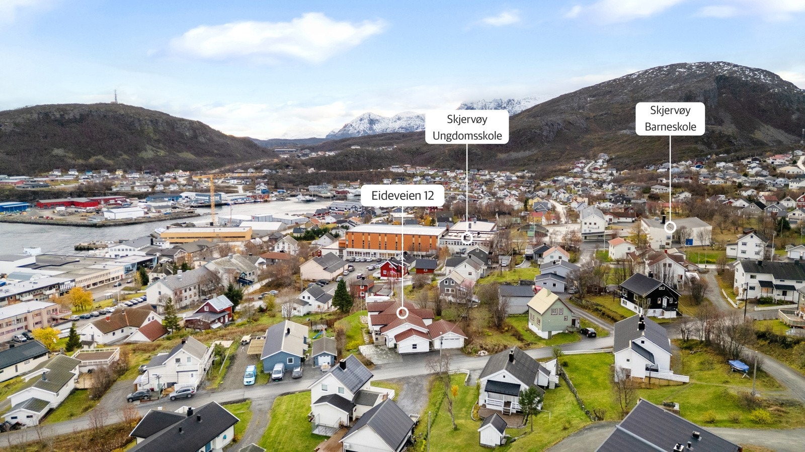 Boligen har en sentral beliggenhet med nærhet til
alt
du trenger i det daglige. Galleribilde