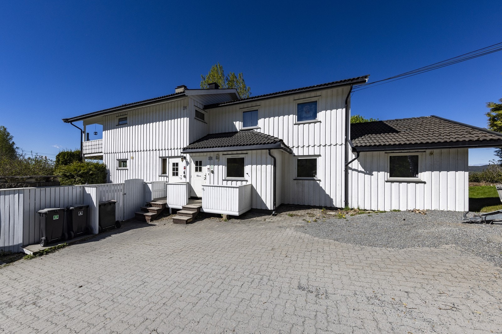 Gårdsplass Galleribilde