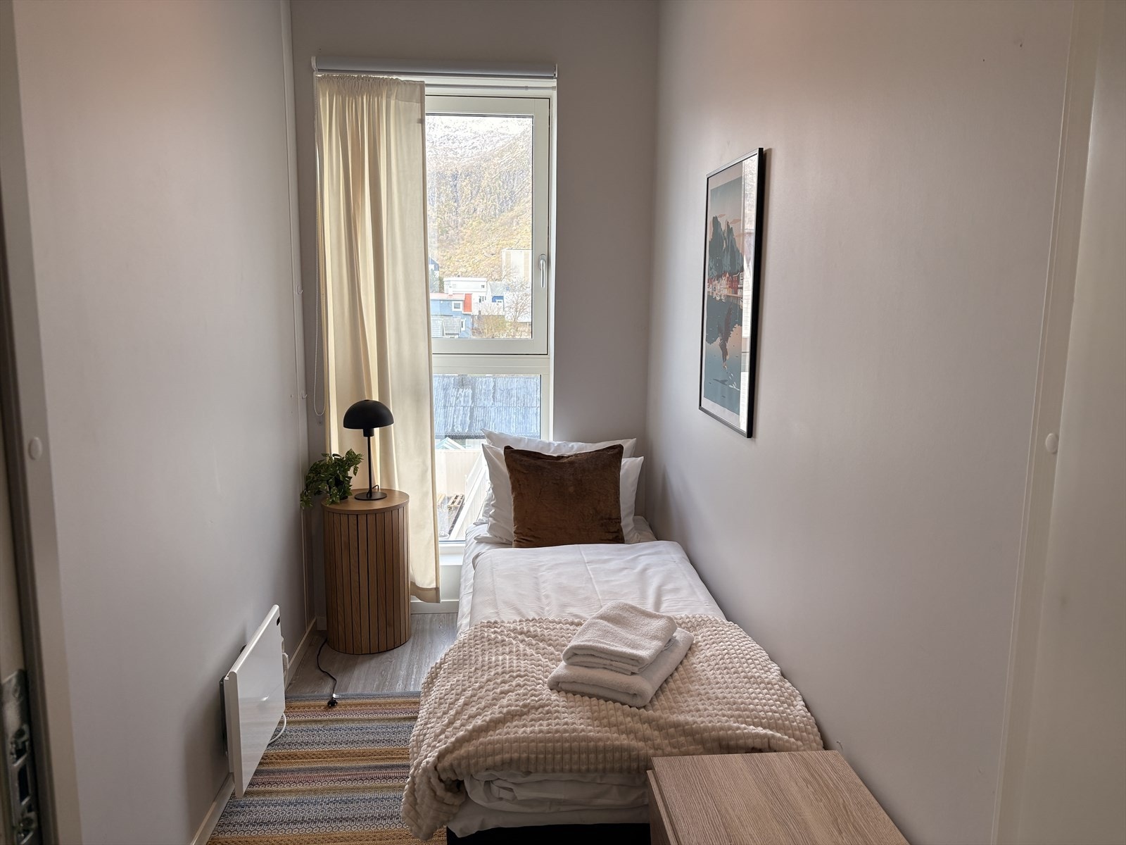 Disponibelt rom. Innredet som et soverom idag. Galleribilde