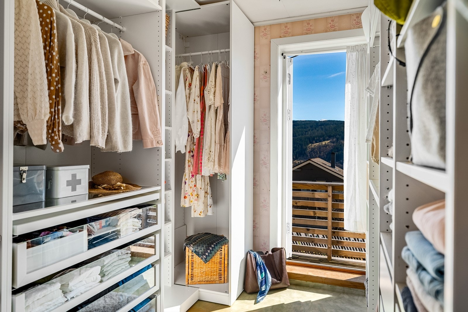 Walk-in med utgang til veranda Galleribilde