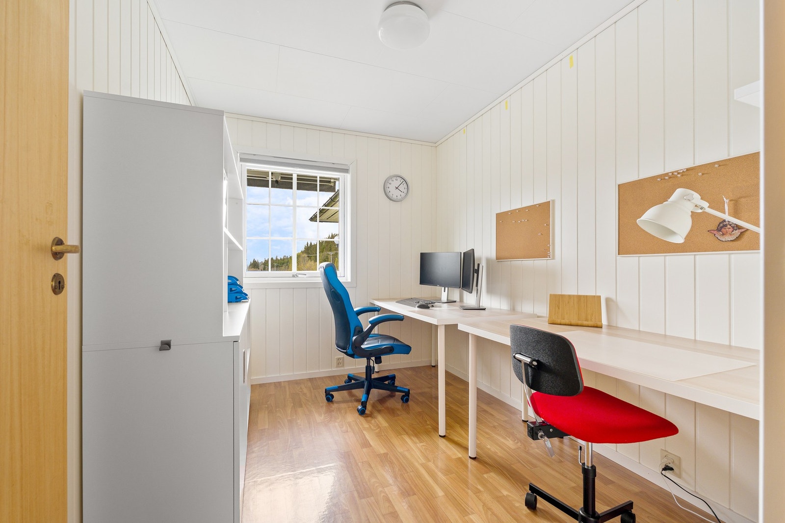 Soverom som er blitt brukt som kontor de siste årene. Galleribilde