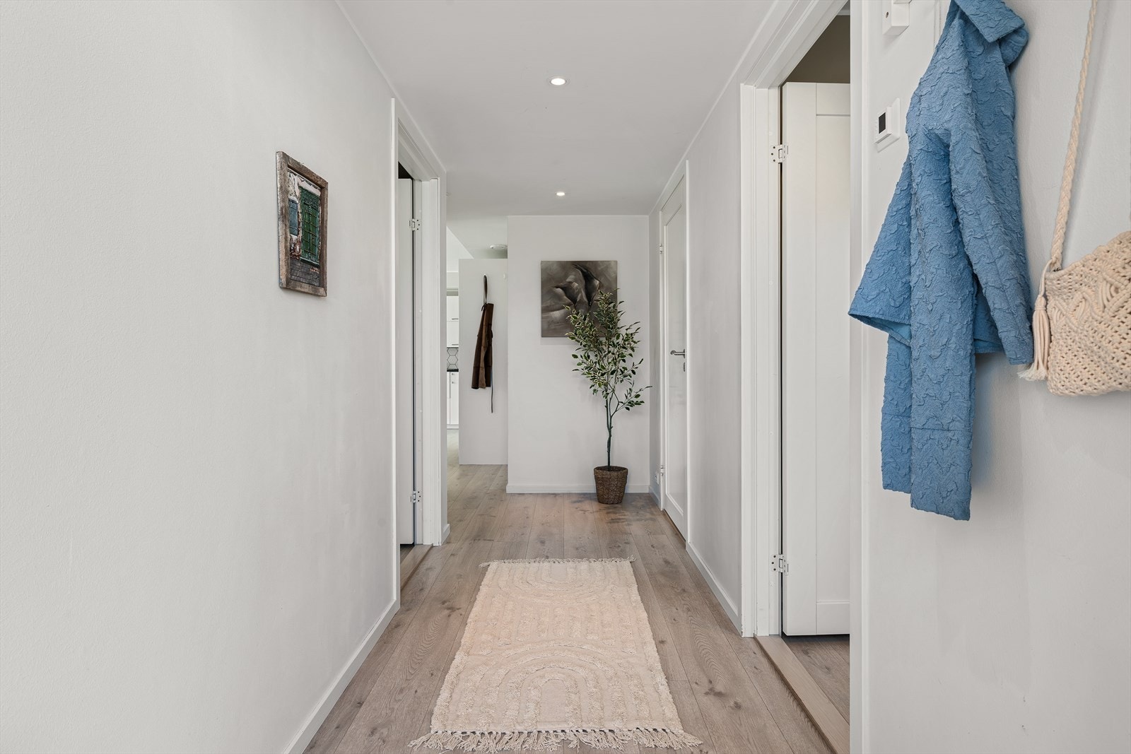 - Merk downlights i himling - Galleribilde