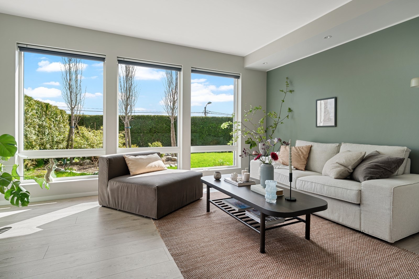 -Velkommen til Møllestykket 2B - en ordentlig fin leilighet med moderne standard, sentral beliggenhet og herlige utearealer! Foto: Inge Jørpeland - Galleribilde