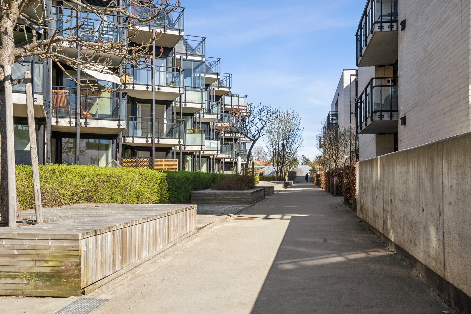 I nærområdet finner du skoler, barnehager og Jessheim sentrum med et bredt utvalg av servicetilbud, butikker, restauranter, kulturhus og kollektivtransport. Galleribilde