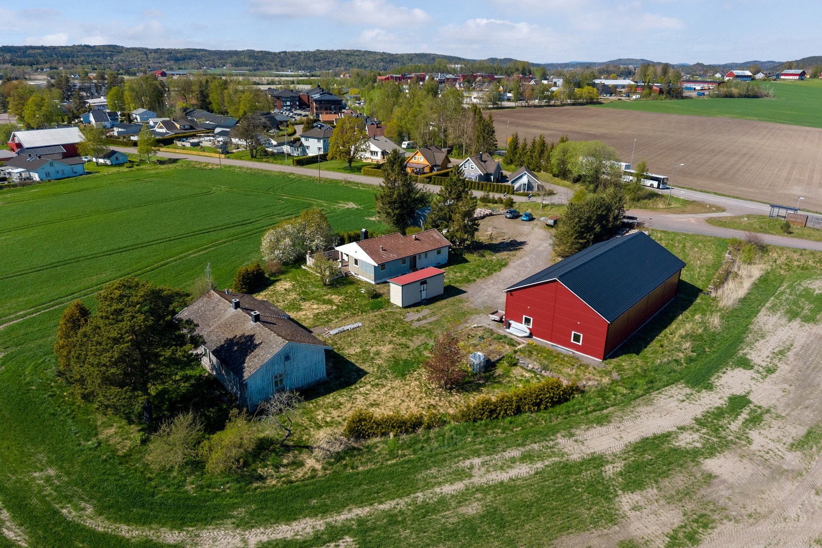 Kort vei til Sem, Tønsberg sentrum og enkel adkomst til E-18. Galleribilde
