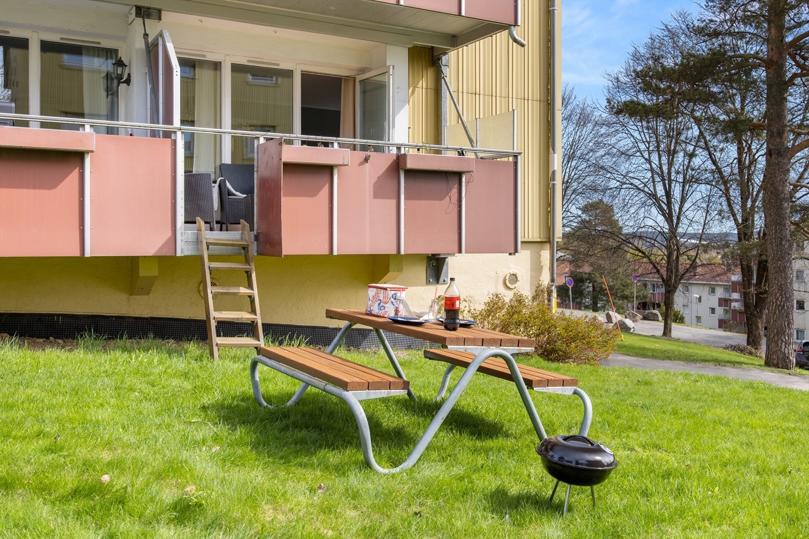 Leiligheten ligger i første etasje med enkel adkomst. Galleribilde