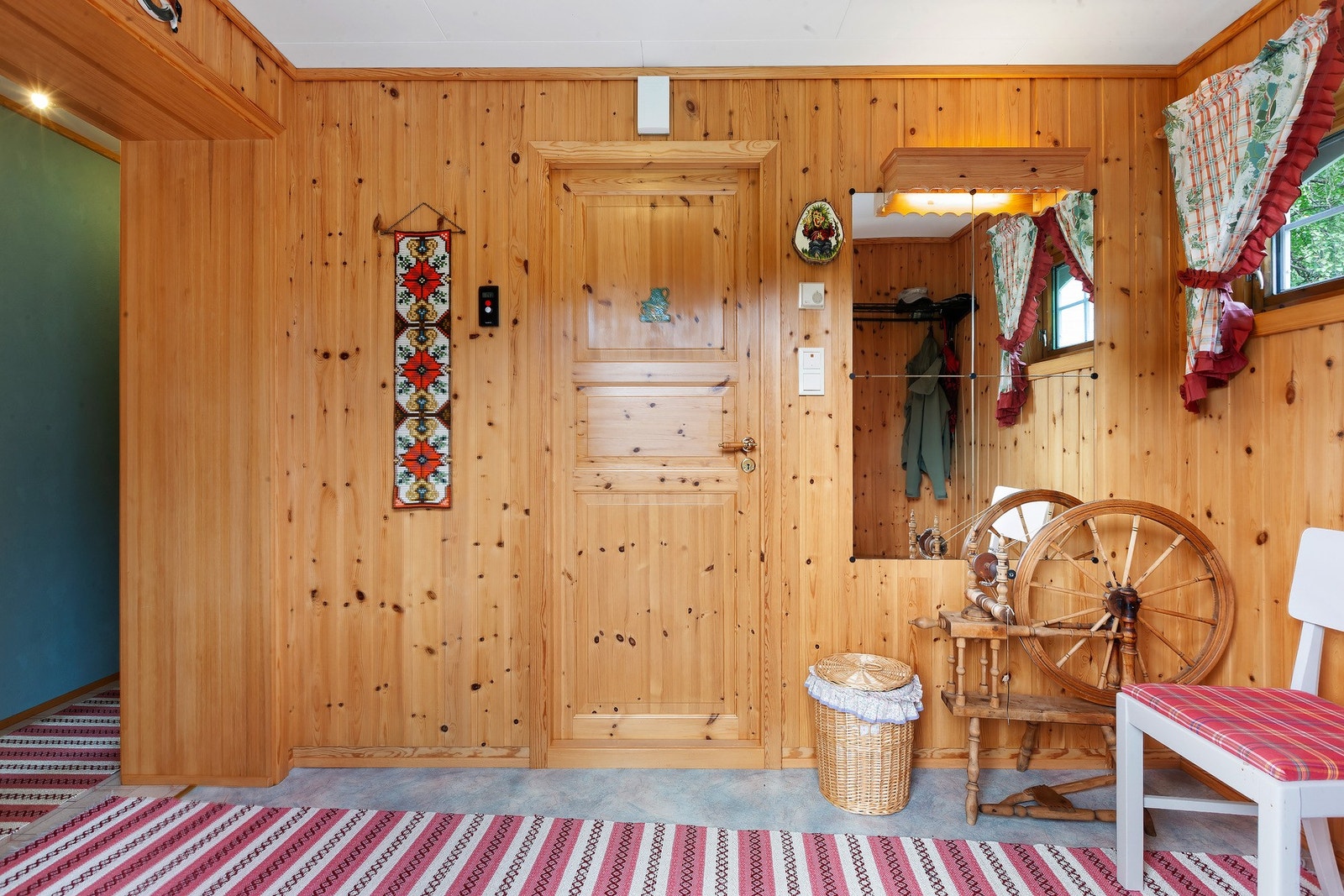 Velkommen inn! Varme i gulv. Galleribilde
