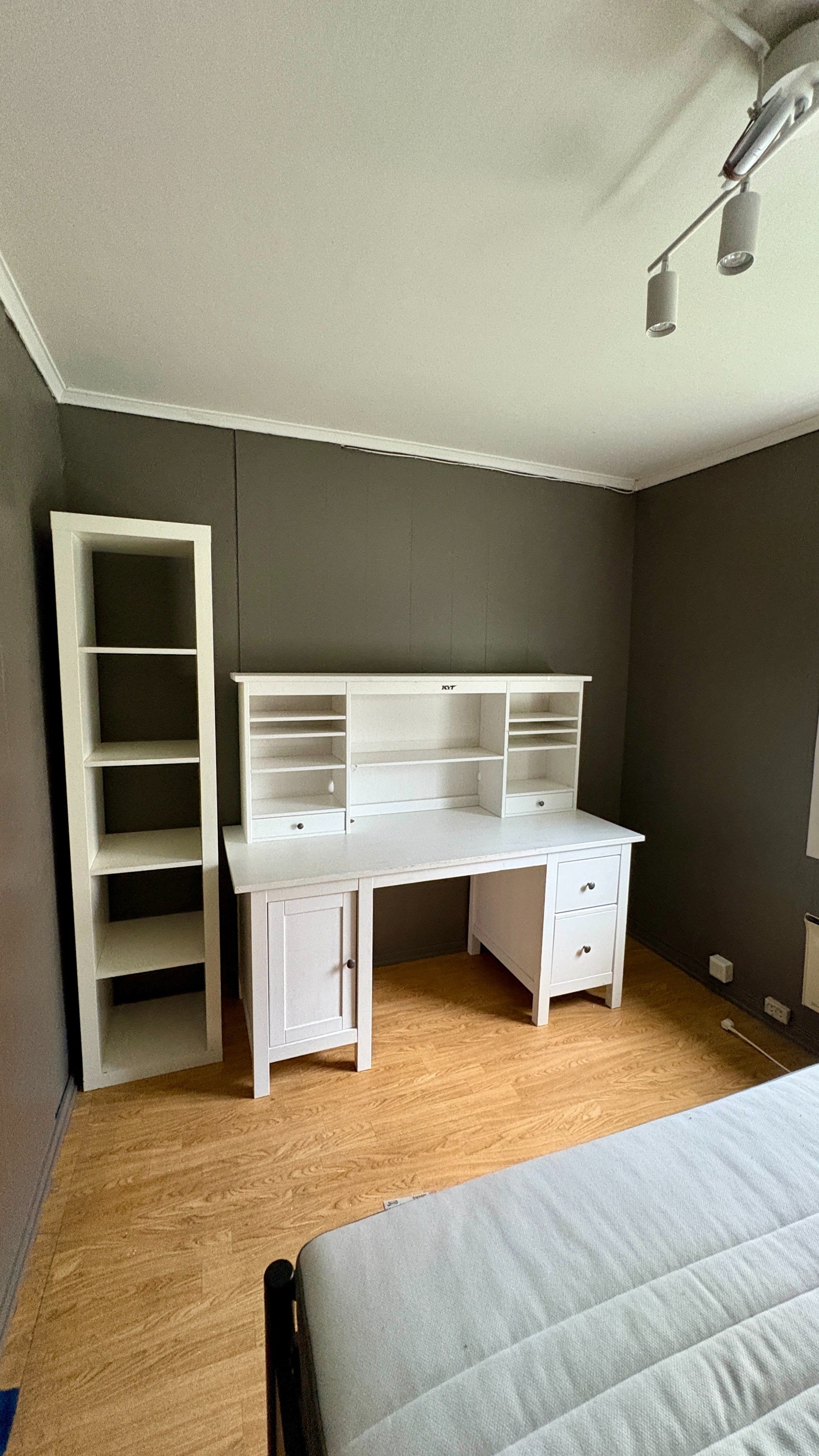 Hovedsoverom - skrivepult Galleribilde