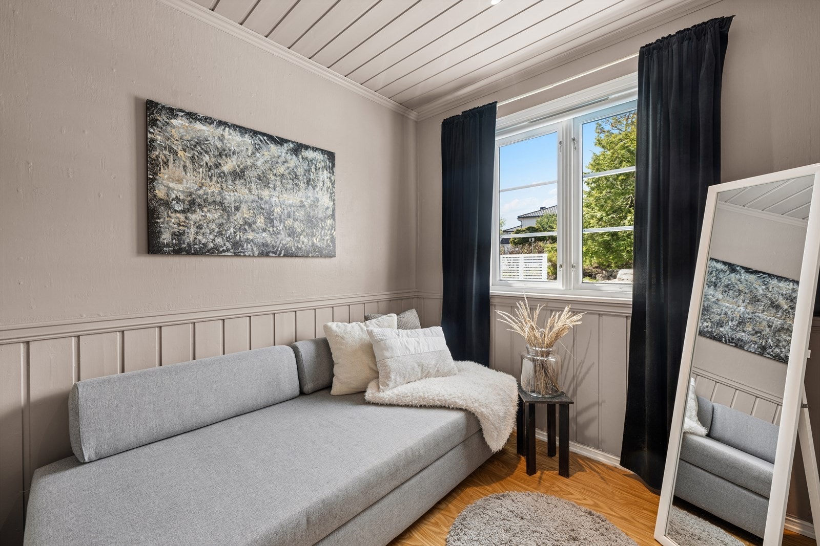 Soverom nummer tre, også med rikelig plass. Galleribilde