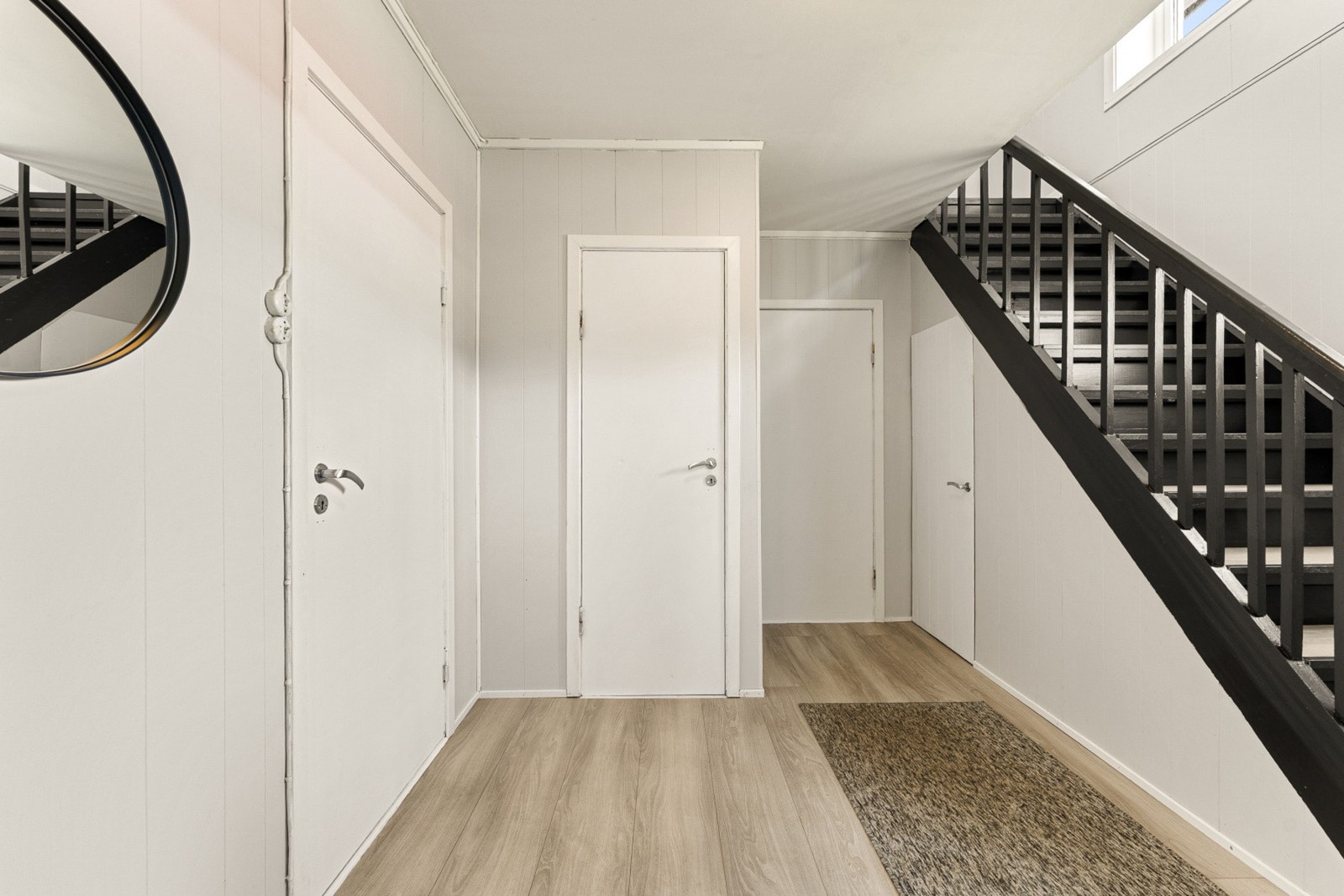 Under trappen kommer vi også ned til kjelleren. Galleribilde