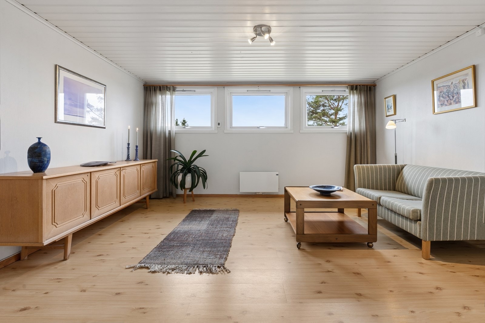 Loftstuen i andre etasje gir ekstra spillerom for familien. Takhøyden her er 2,13 meter. Galleribilde
