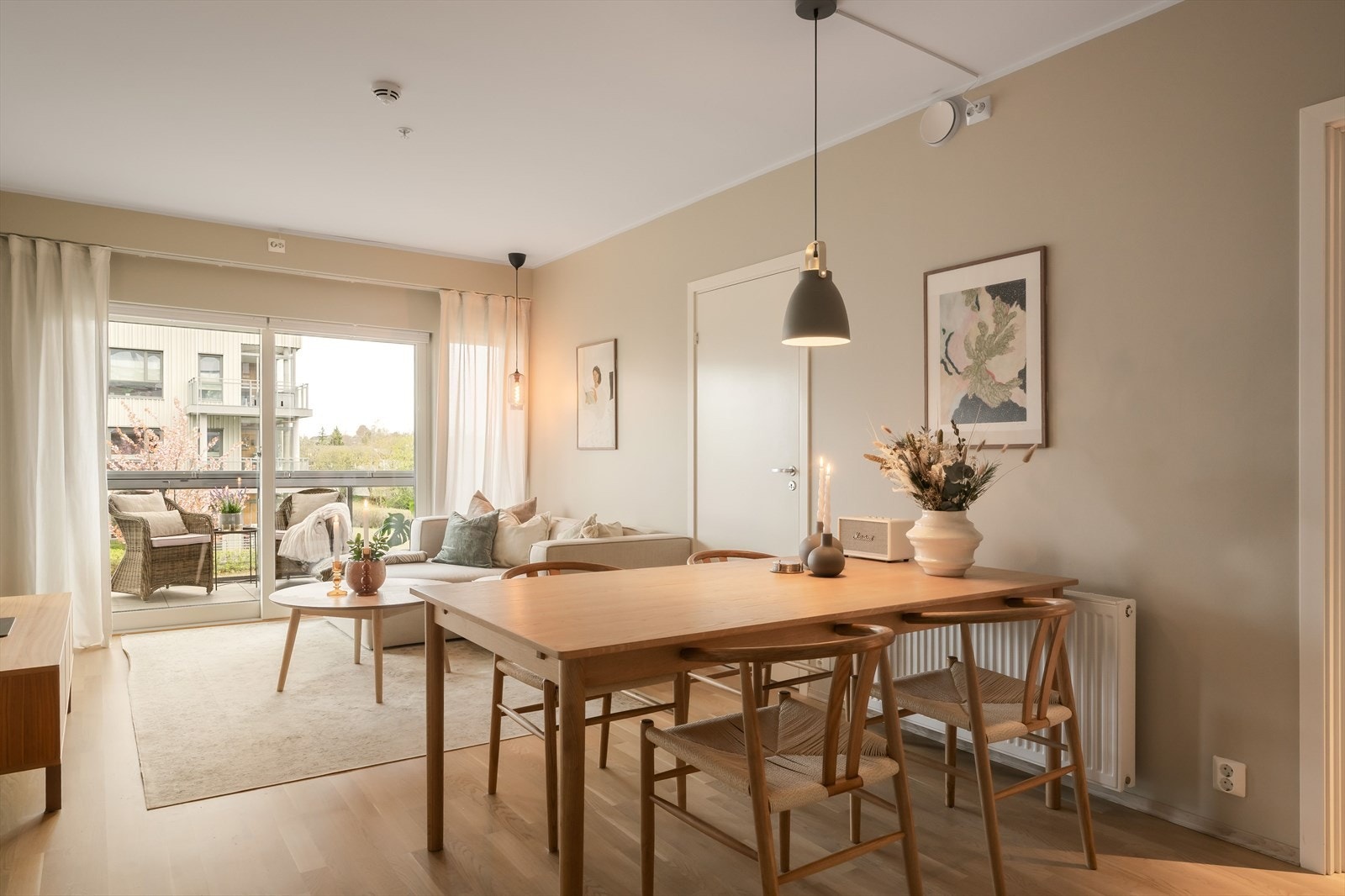 Aktiv Eiendomsmegling v/Vebjørn Nybrott har gleden av å presentere Øvre Granåslia 13. En innbydende 3-roms selveierleilighet. Foto: Grattis boligfoto v/ Vidar Alvik. Galleribilde