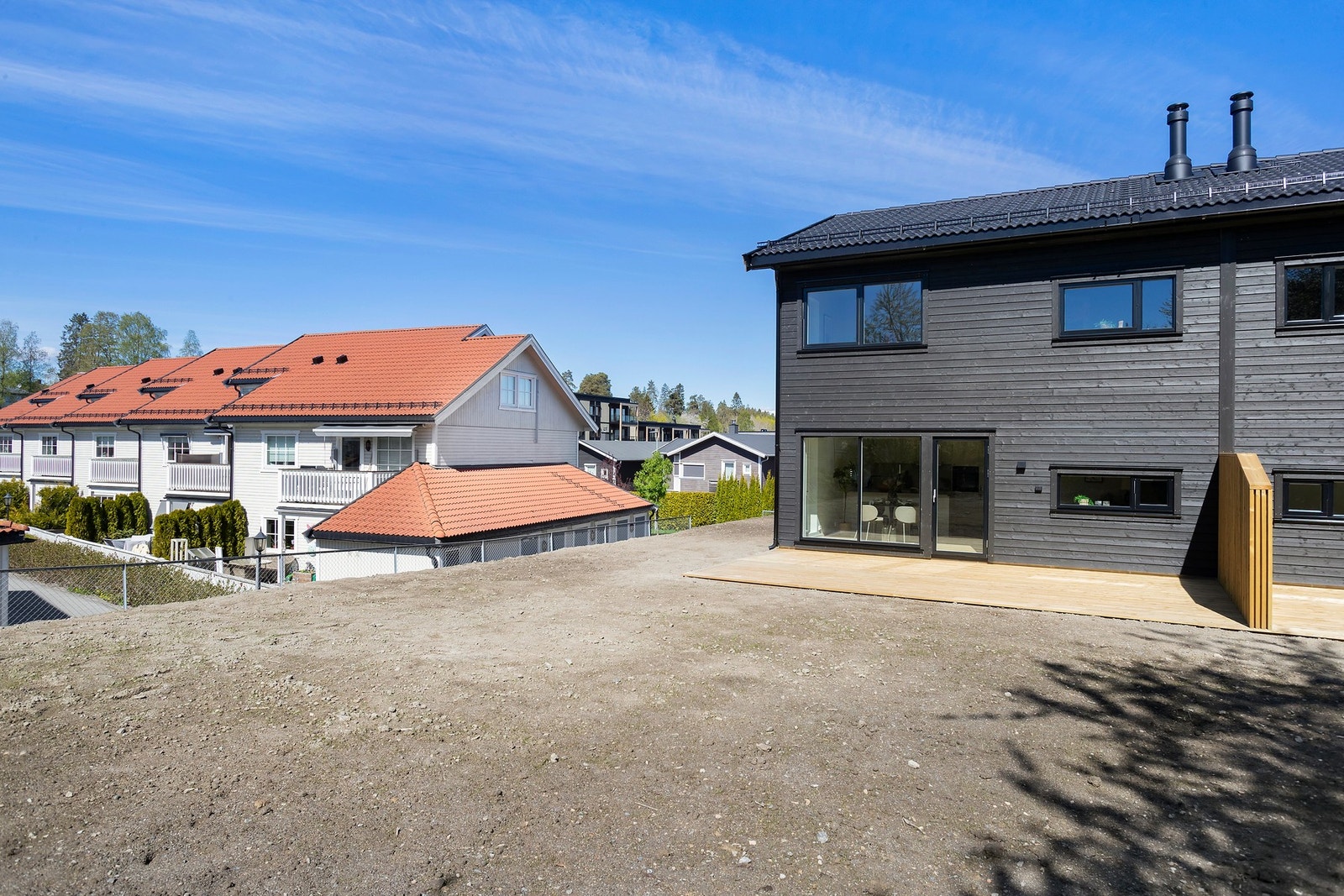 Hage med god boltreplass Galleribilde