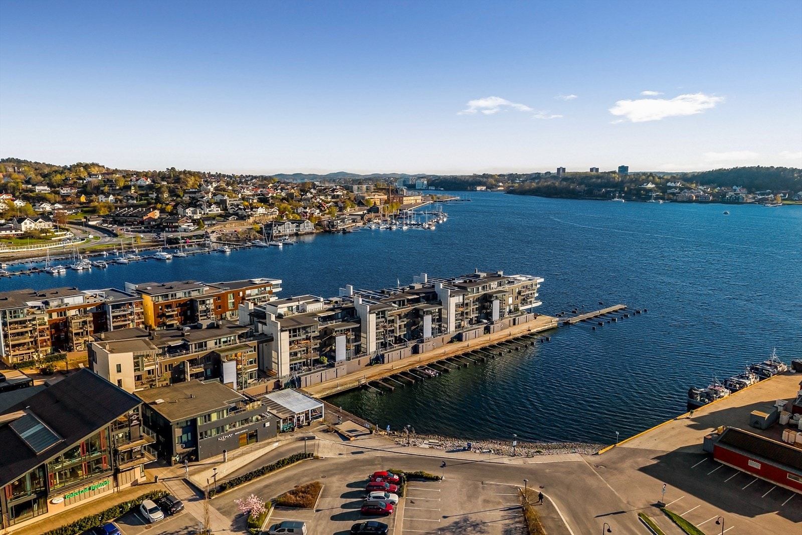 Leiligheten ligger sentralt i Sandefjord, med kort vei til alt. Galleribilde