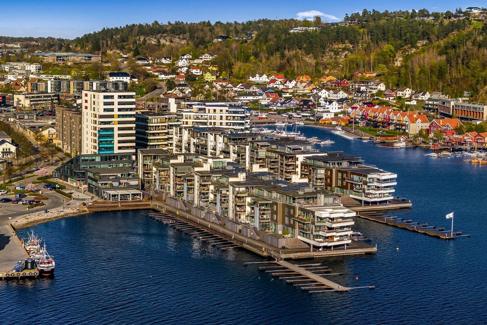 Oversikt over det eksklusive boligområdet Kilen Brygge. Galleribilde