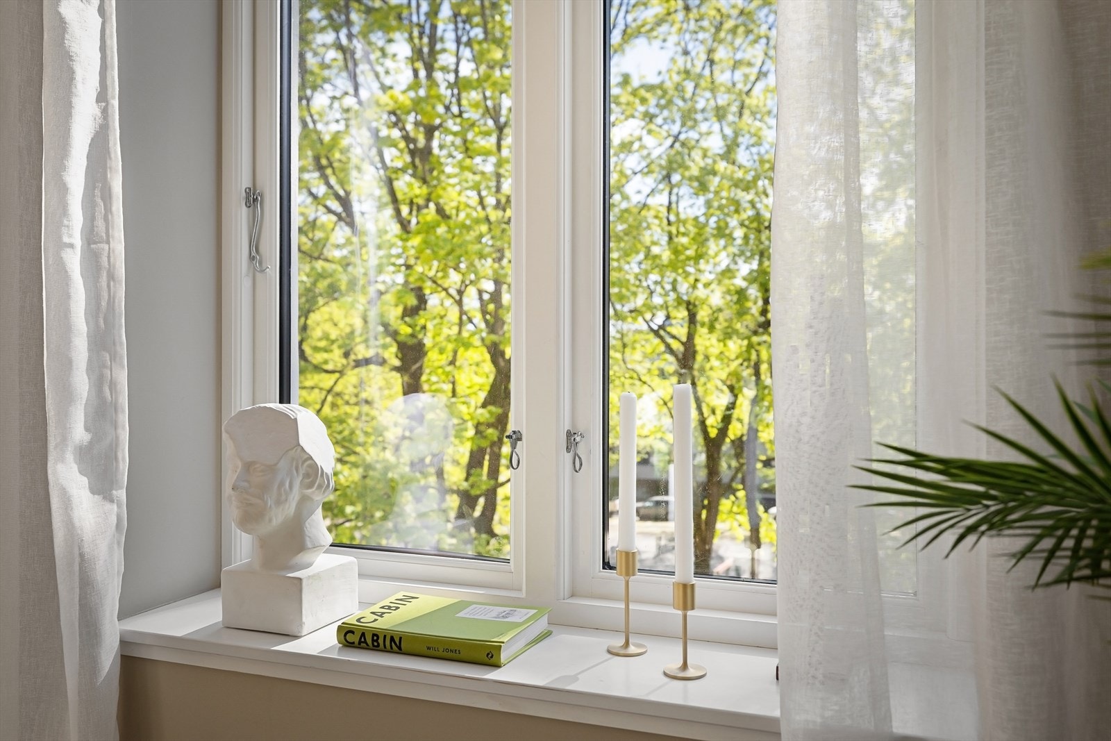 Vinduer med dype karmer Galleribilde