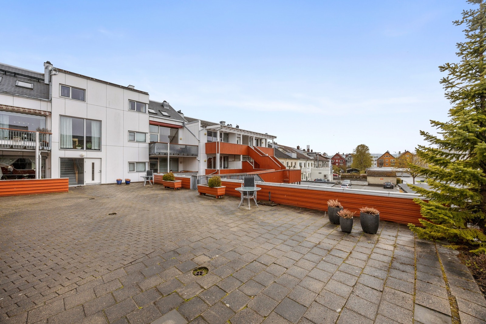 Fellesareal som er avstengt for allmennheten. Galleribilde