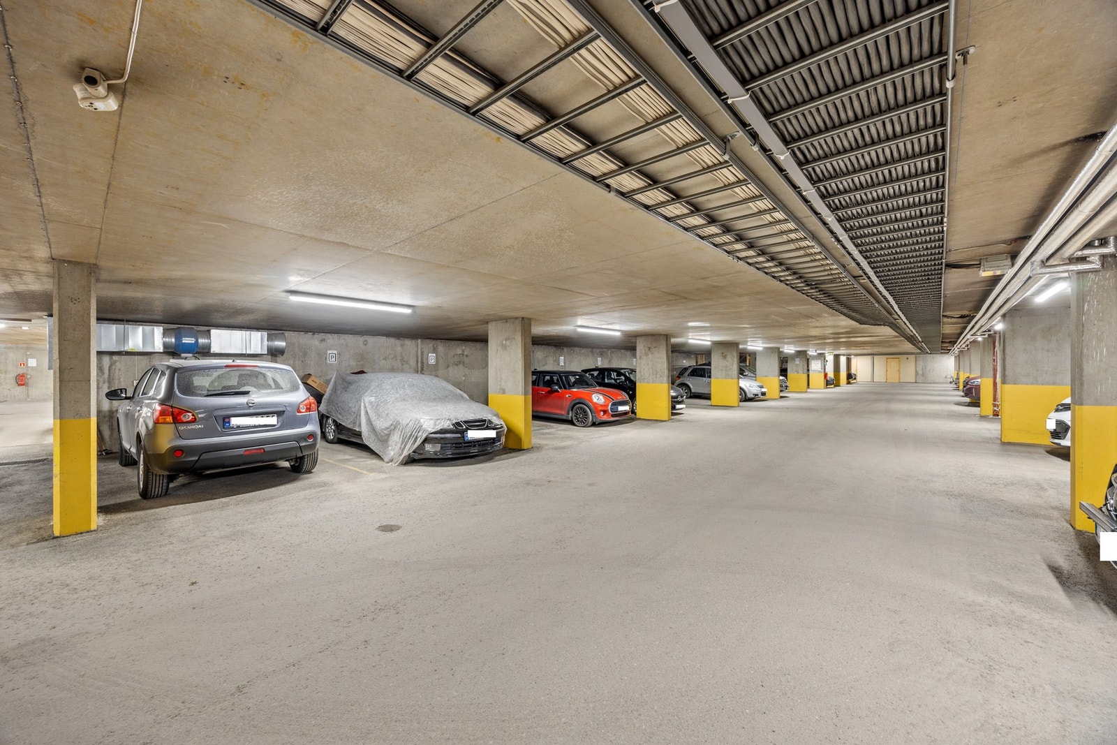 Leiligheten har parkeringsplass i parkeringskjeller Galleribilde