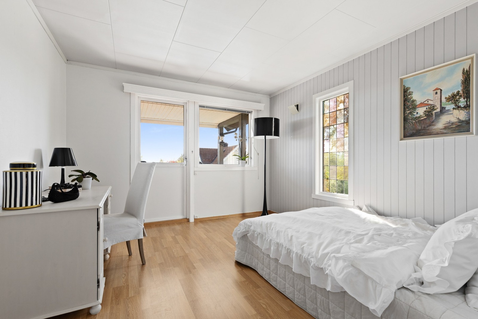 Soverom 4 med utgang til østvendt terrasse Galleribilde