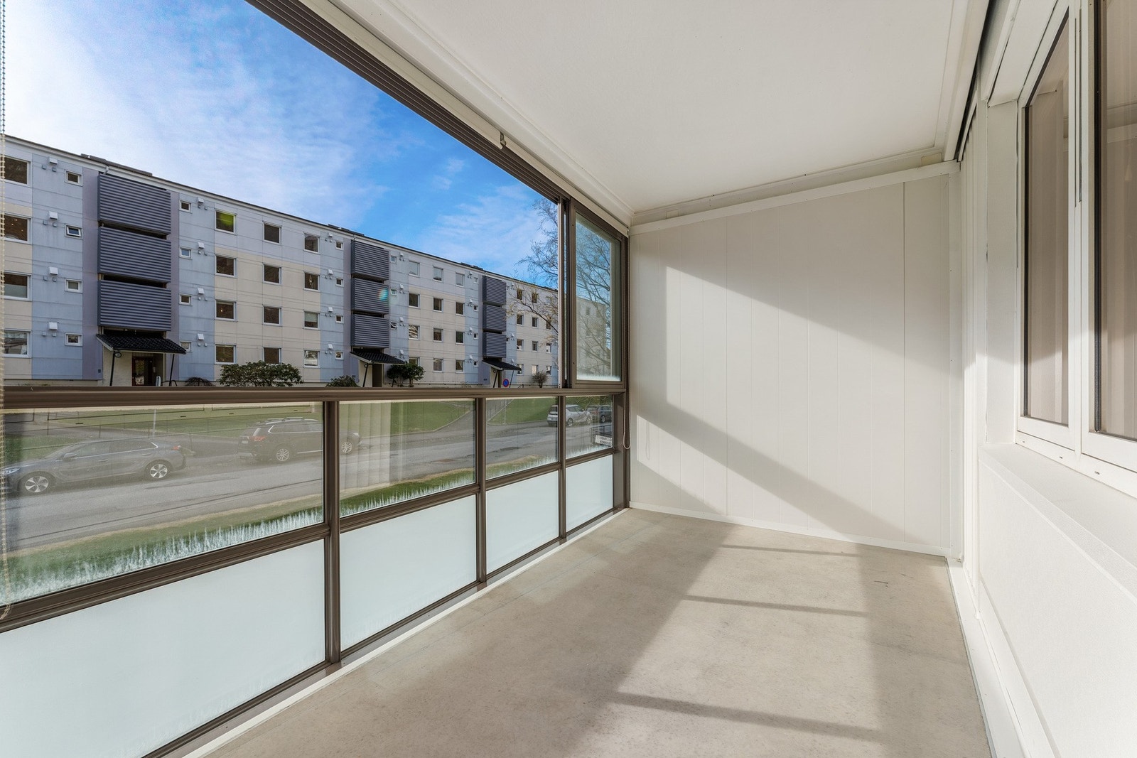 Nyt. Skyv vinduer til side. Galleribilde