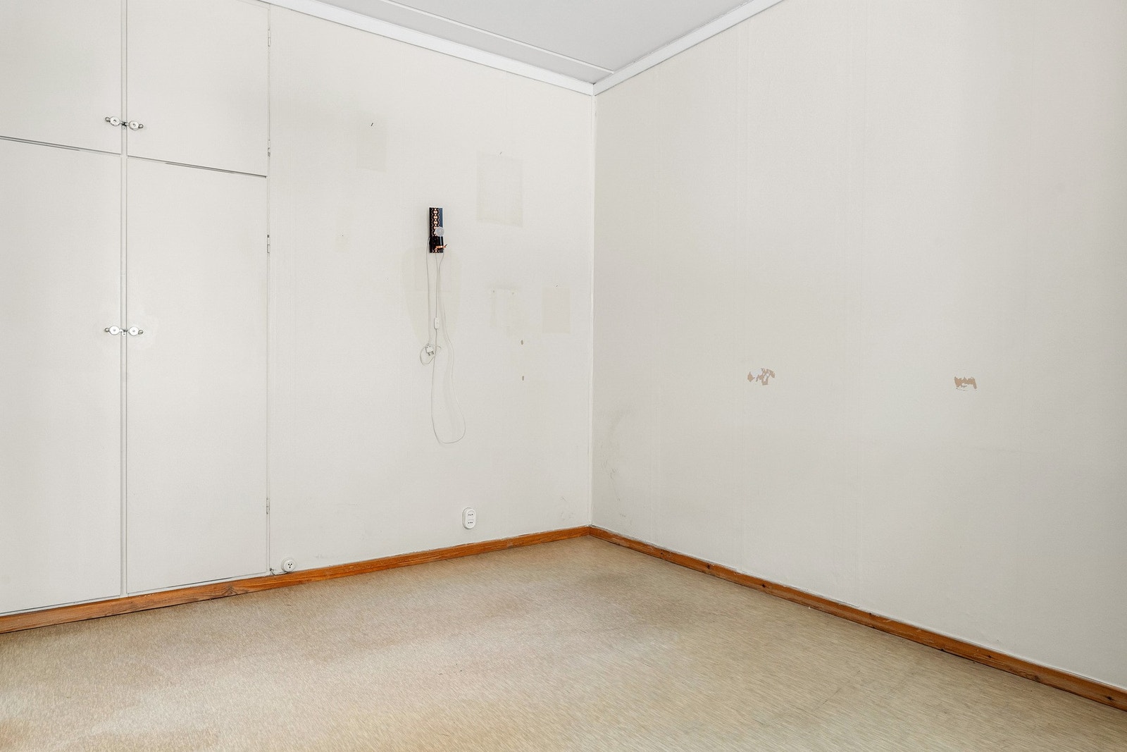 Soverom 2 med plasslaget skap Galleribilde
