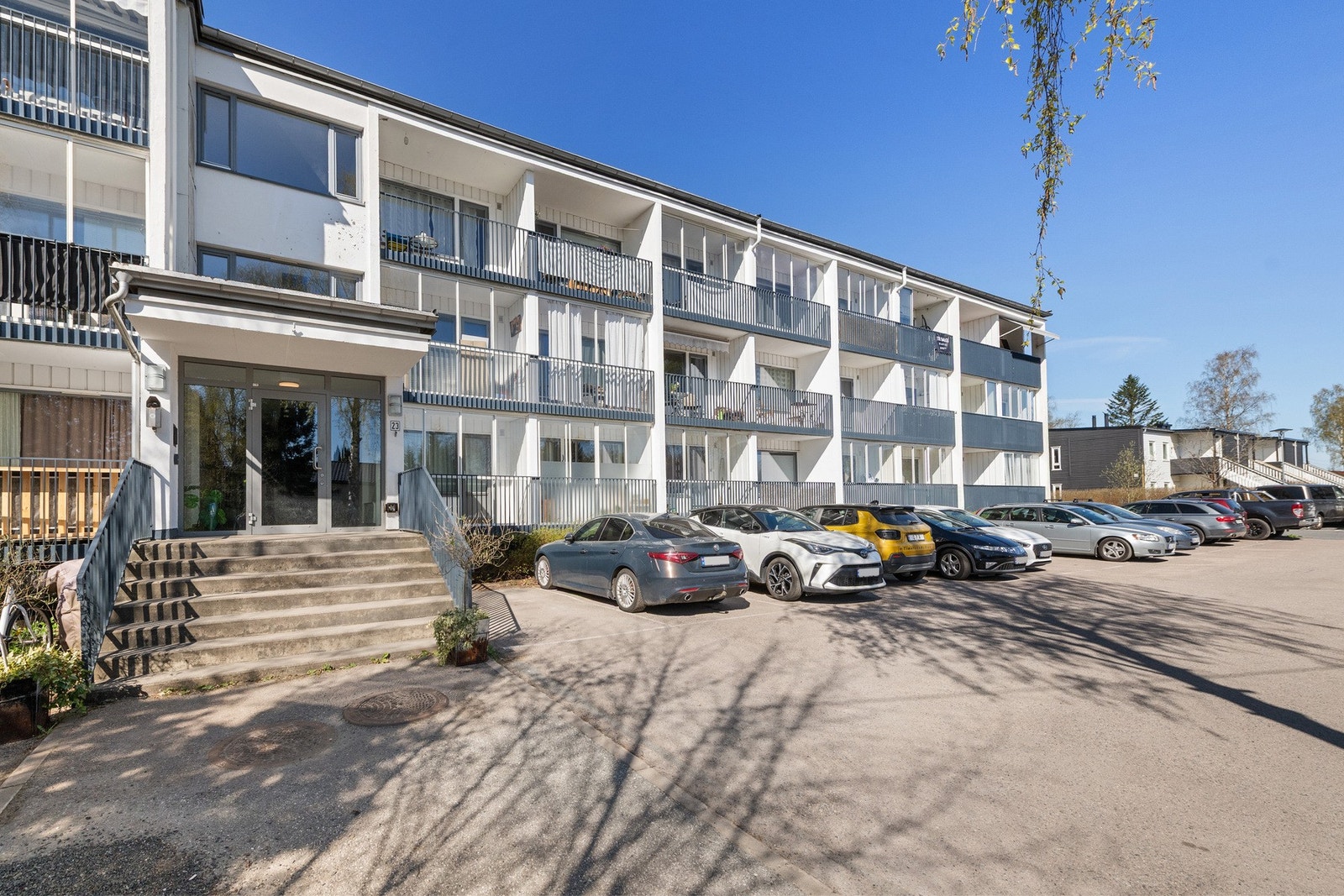 Godt tilrettelagt for parkering. Ingen kostnad ved bruk. Galleribilde
