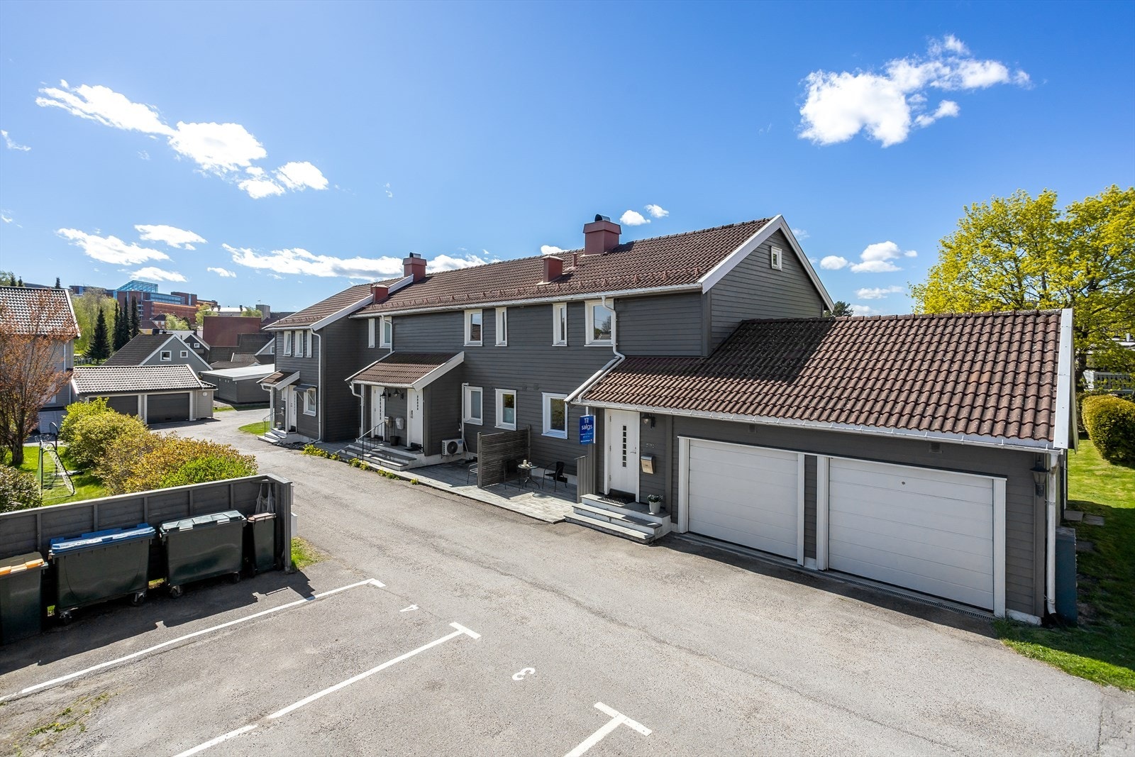 Her får du parkering i garasje med elbil lader fra 2025. Galleribilde