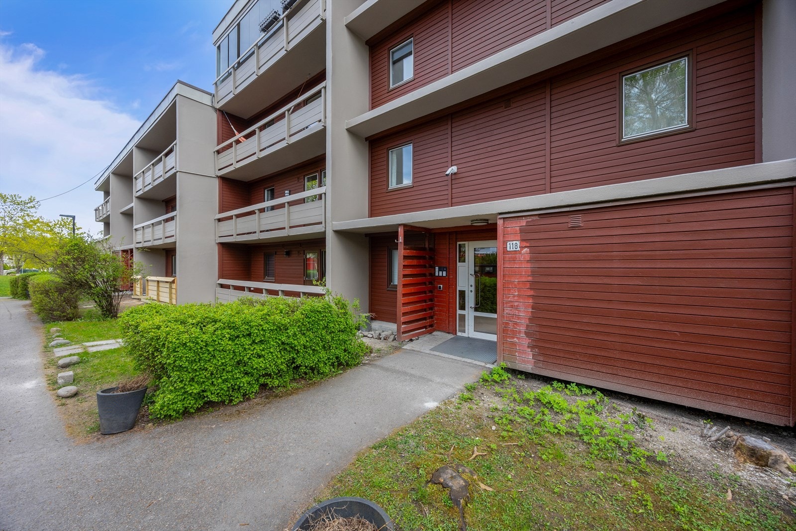 Fasaden er nylig renovert og vil bli ferdigmalt. Galleribilde