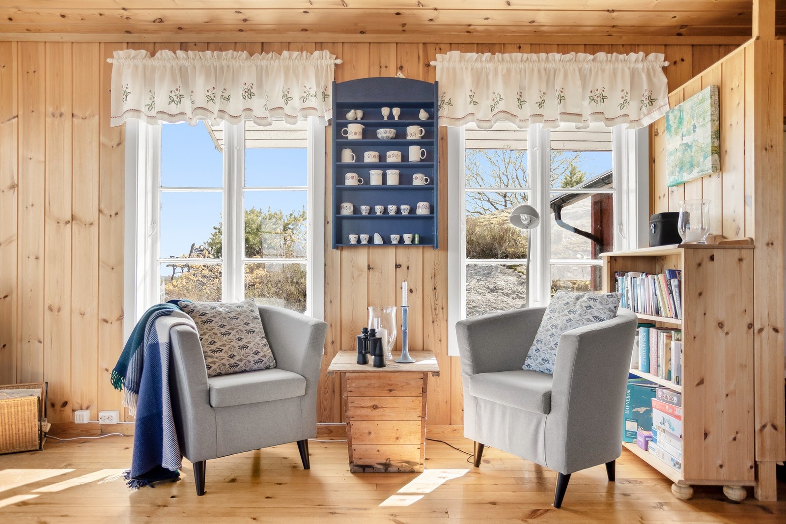 Store vindusflater slipper inn rikelig med dagslys! Galleribilde