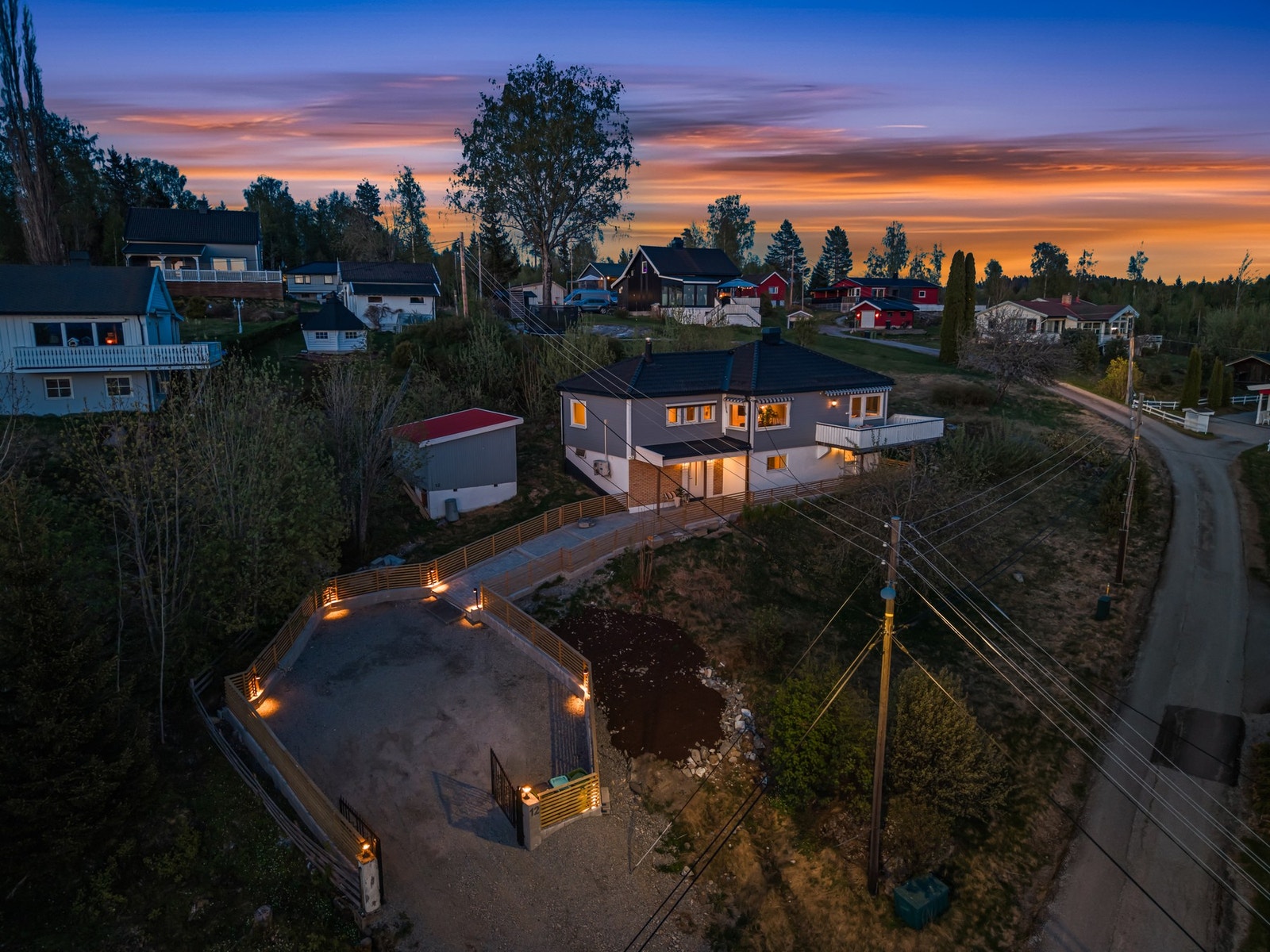 Magnus Grasmo v/EIE eiendomsmegling har gleden av å presentere Liavegen 12! Galleribilde