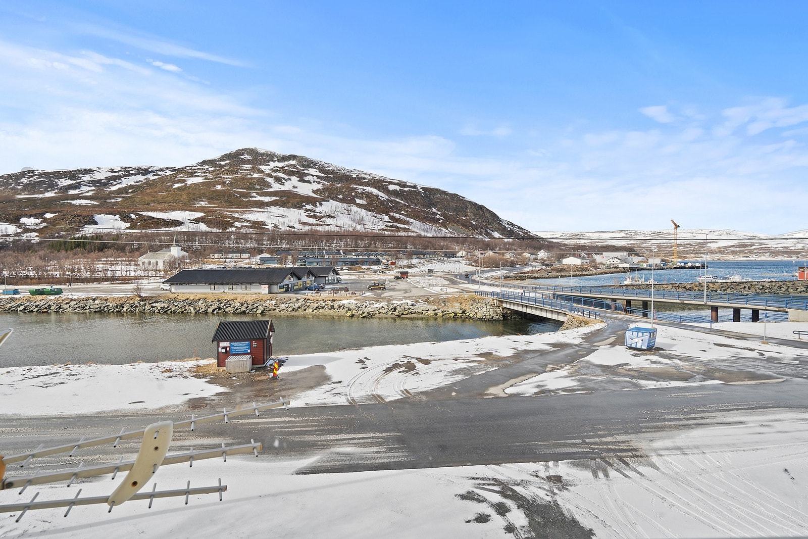 Utsikt mot Kvalsund Sentrum Galleribilde