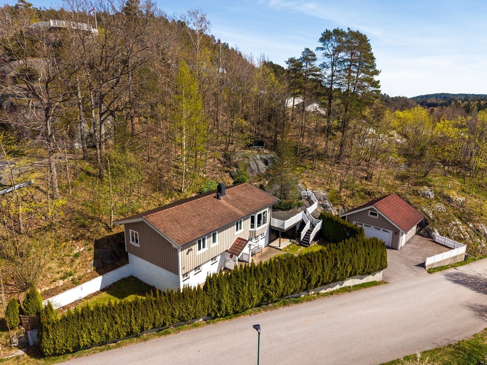 En koselig enebolig med landlig og barnevennlig beliggenhet ved Rønholt i Bamble! Galleribilde