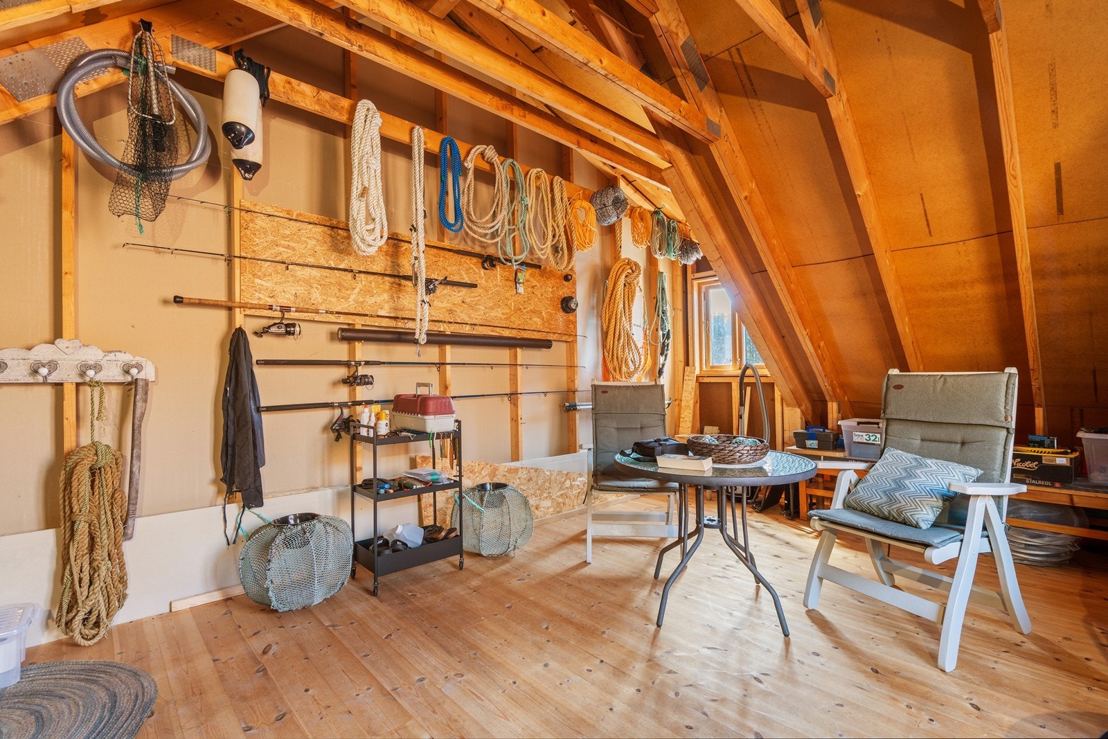 Stort loft i naust Galleribilde