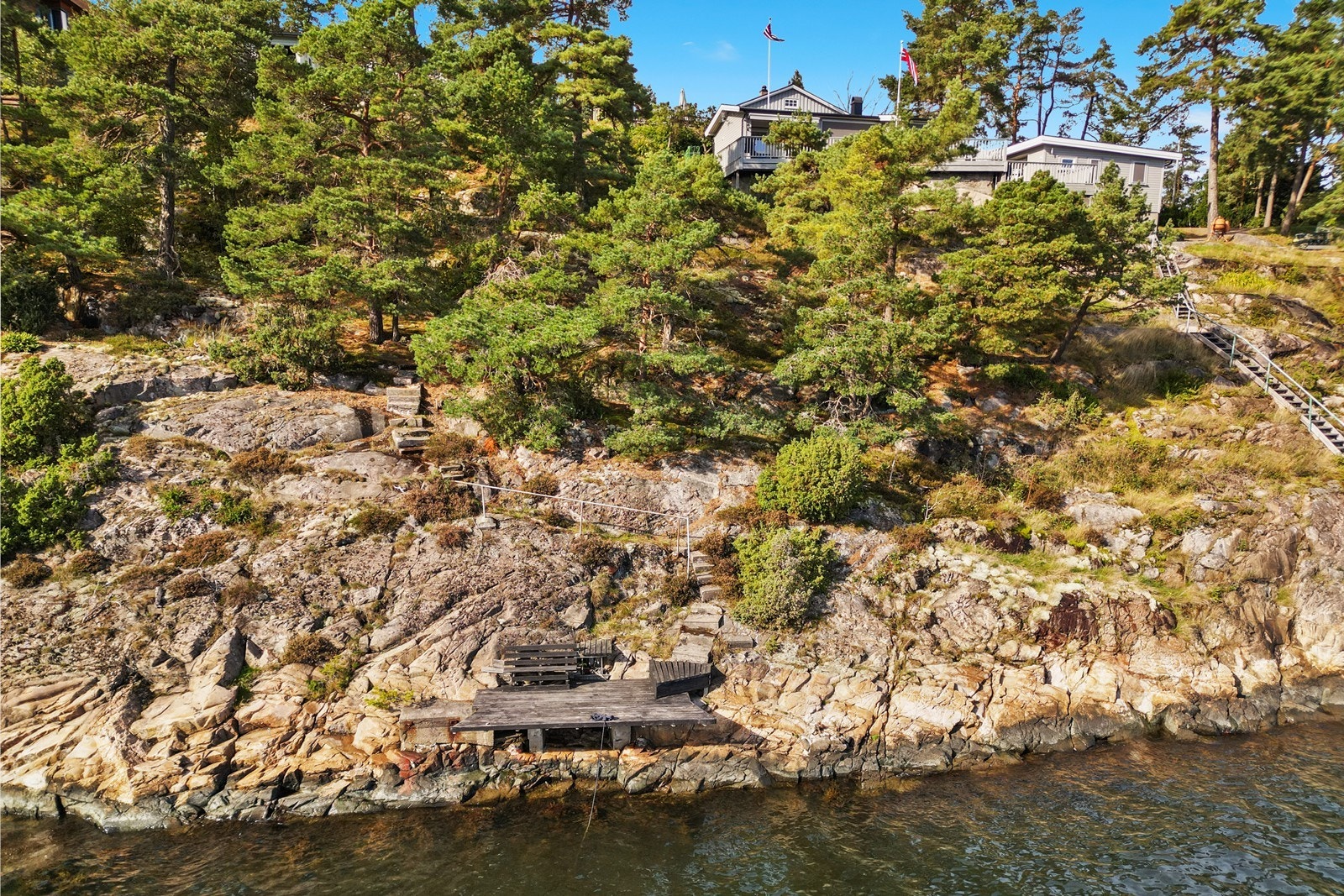 Enkel adkomst til brygge. Galleribilde
