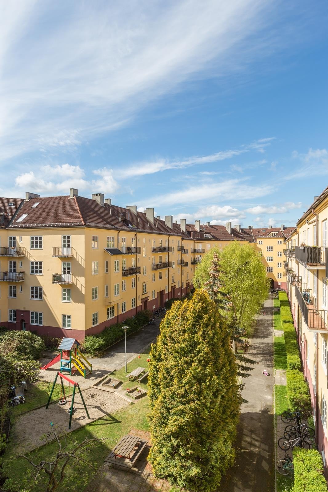 Utsyn fra balkong. Galleribilde