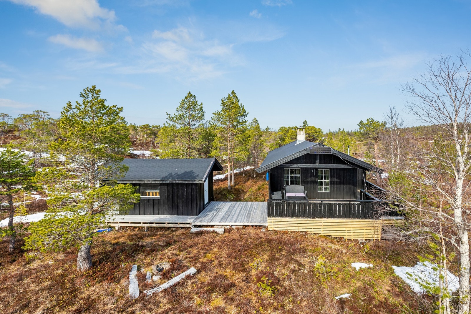 Fritidsboligen ligger fint til i Ytteråsen, knappe 25 minutter fra Stjørdal. Galleribilde