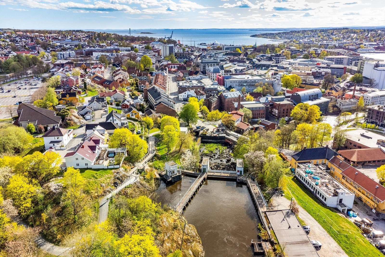 Fra Bjerget er det gangavstand til hele sentrumsområdet. Galleribilde