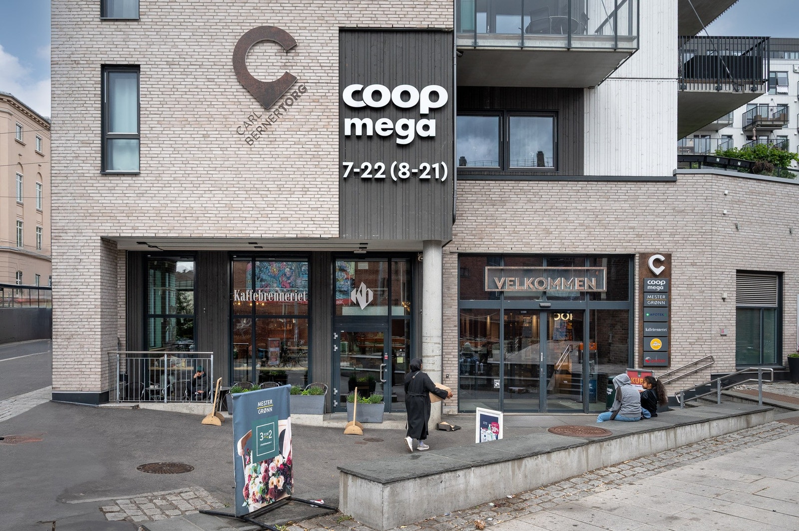 Ikke langt unna boligen finner man Carl Berner Torg med flere gode fasiliteter. Galleribilde