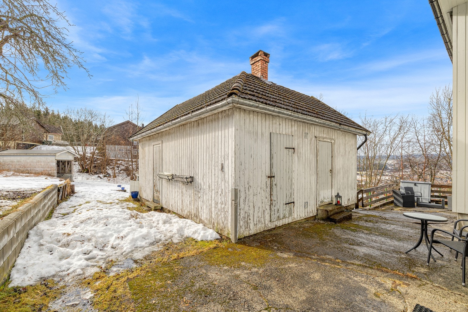 Uthus. Galleribilde