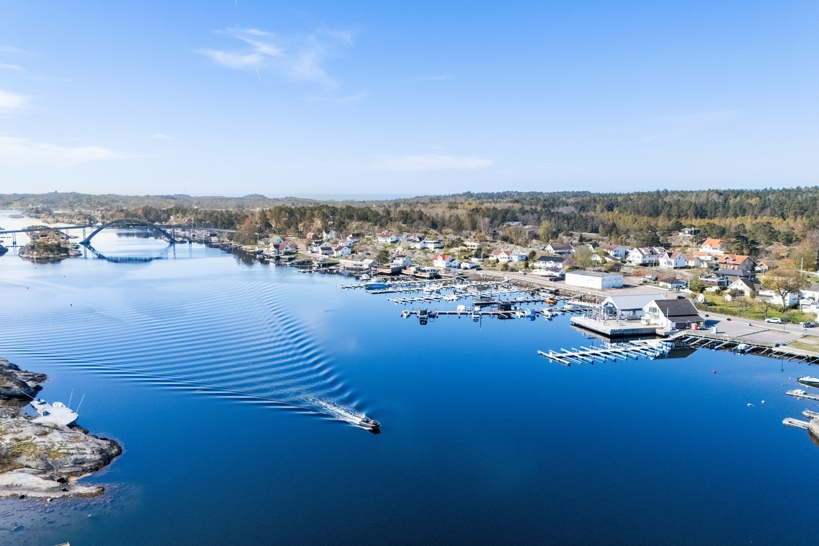 Området byr på en levende skjærgårdsidyll med kort vei til sjøen og Tjømes mange fasiliteter. Galleribilde